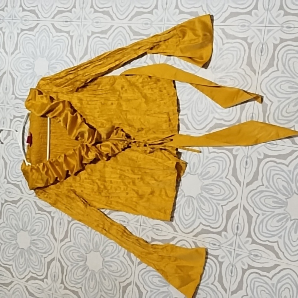 Womens Blouse Sz Medium Sunny Leigh Vibrant Gold Ruffles Dress Up Long Sleeve